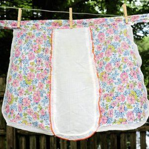 VTG Pink Floral & White Illusion Fancy Half Apron